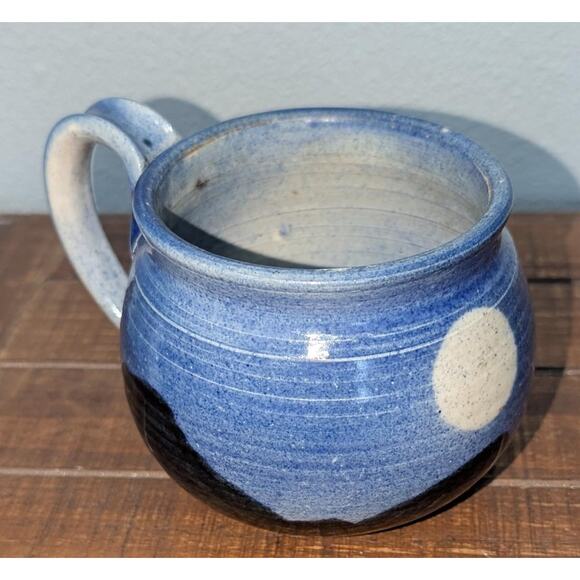 Vintage 1988 Signed Studio Pottery Mountain Moon Motif Round Coffee Mug Blue - Picture 2 of 6